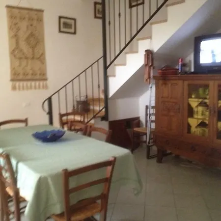 Casa Singola Ampio Giardino