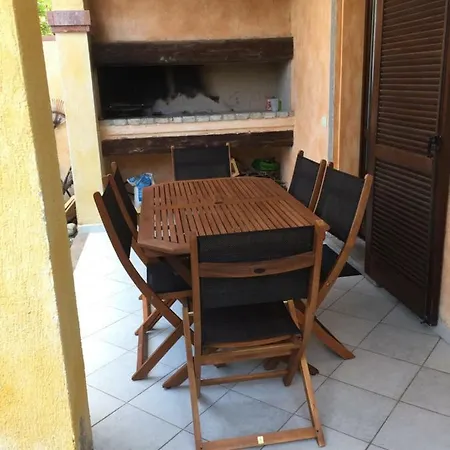 Casa Singola Ampio Giardino Semesterbostad Villasimius